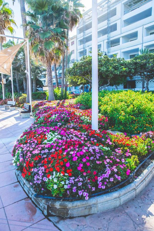 Espectacular Piso En Primera Linea De Playa Estepona Exterior photo